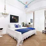 Lalen Private Luxury With Garden, Terrace & Jacuzzi سورينتو