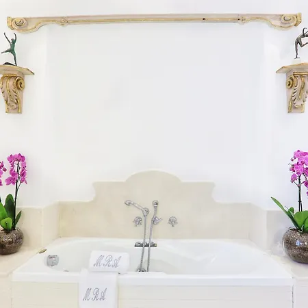 بيت للعطل Lalen Private Luxury With Garden, Terrace & Jacuzzi
